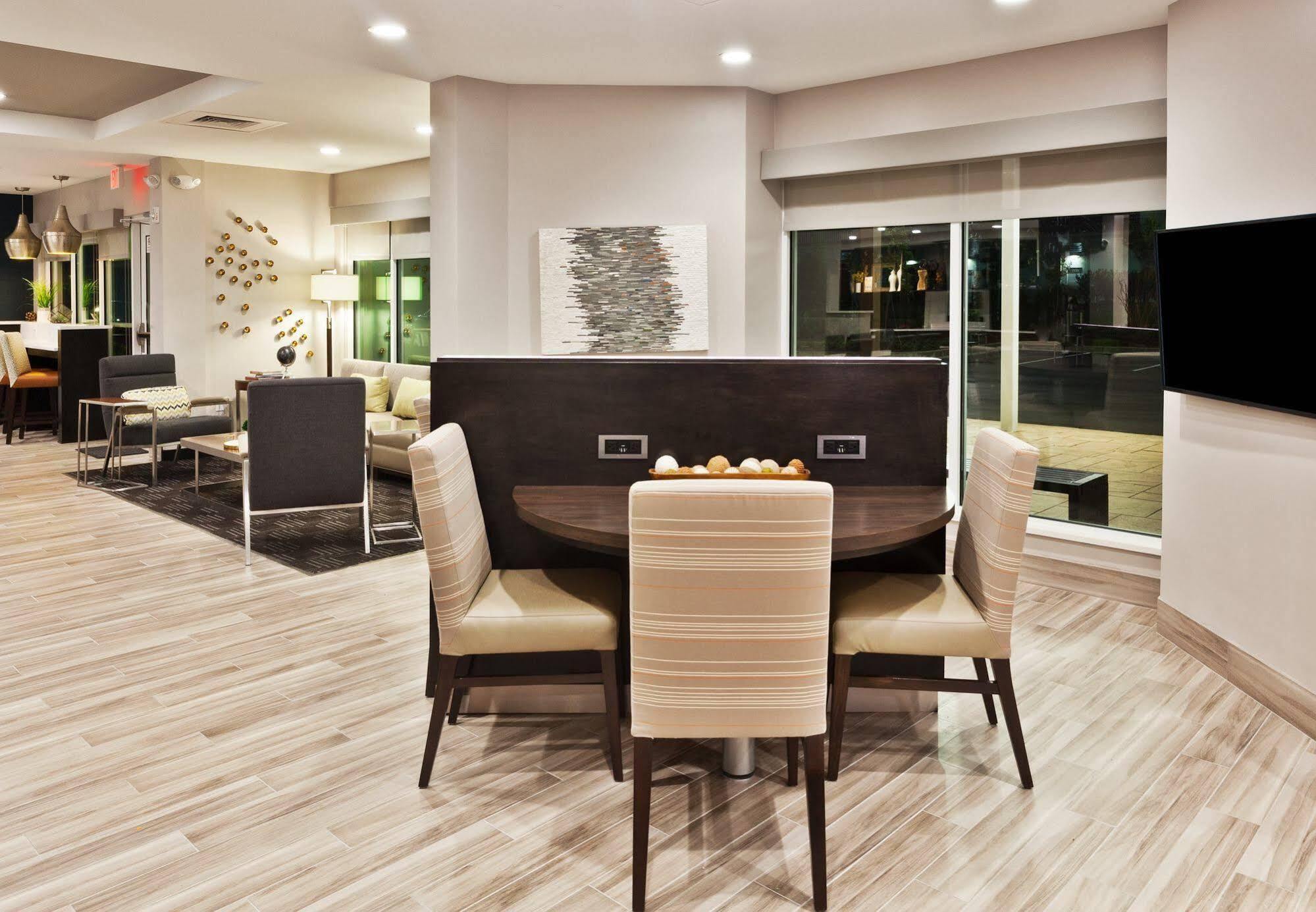 Towneplace Suites By Marriott Montgomery Eastchase Bagian luar foto
